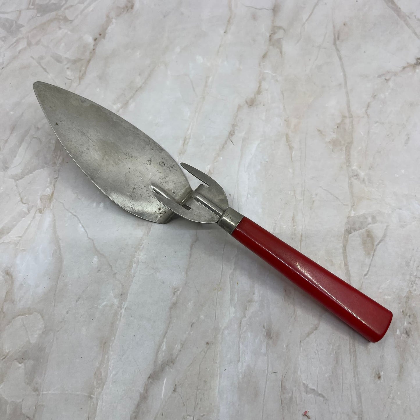 Vtg Red Bakelite Handled Pronged Cake Knife Pie Pastry Server 1930's TH5
