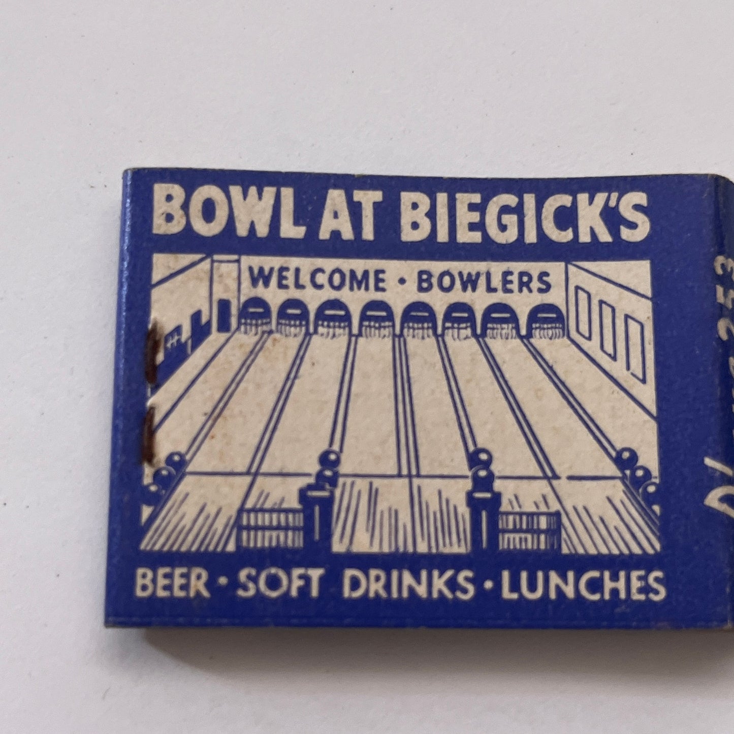 Biegick's Bowling Lanes Berlin WI Vintage Matchbook Cover TB8-MB-9