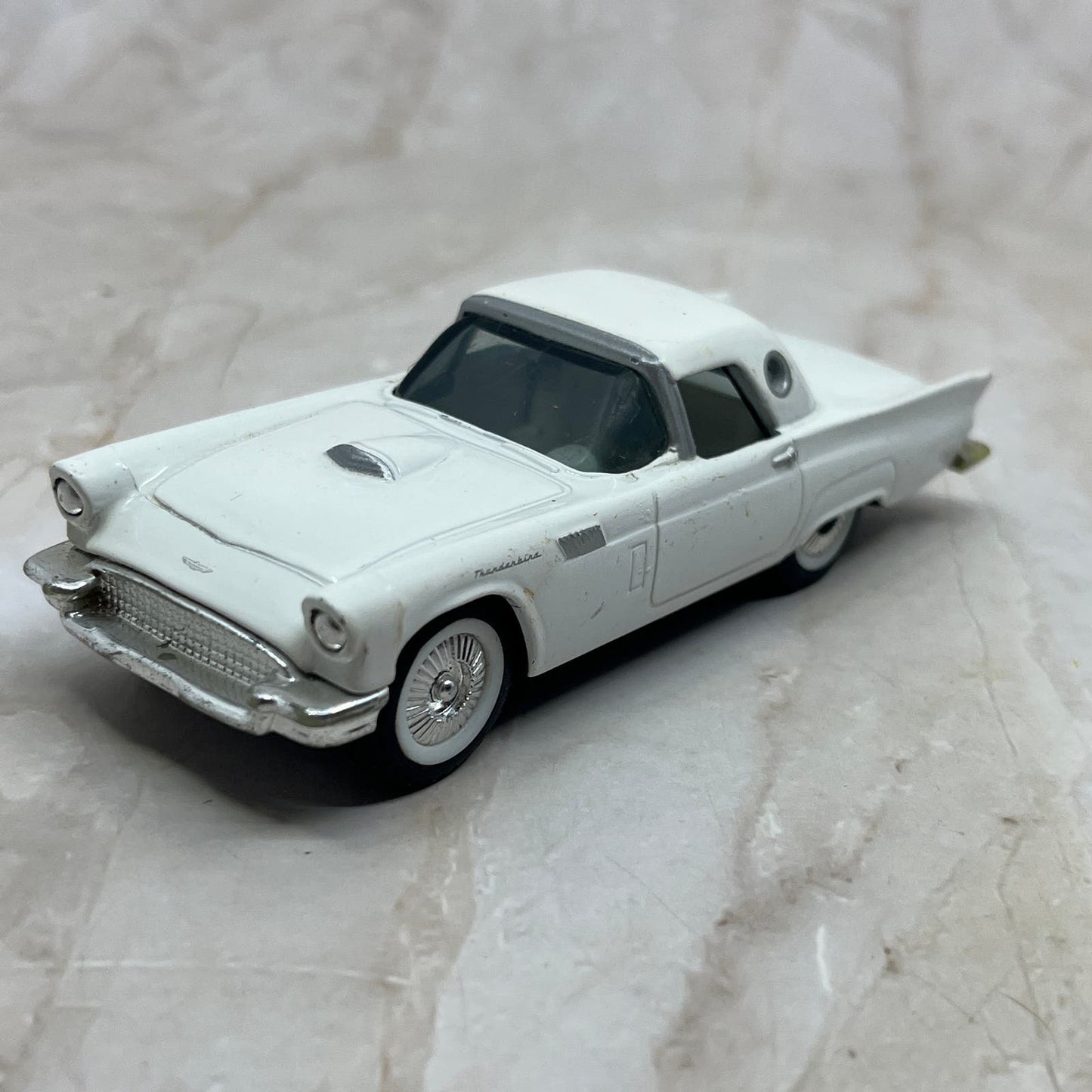 ERTL 1957 Ford Thunderbird #17 In Series Diecast White TH5