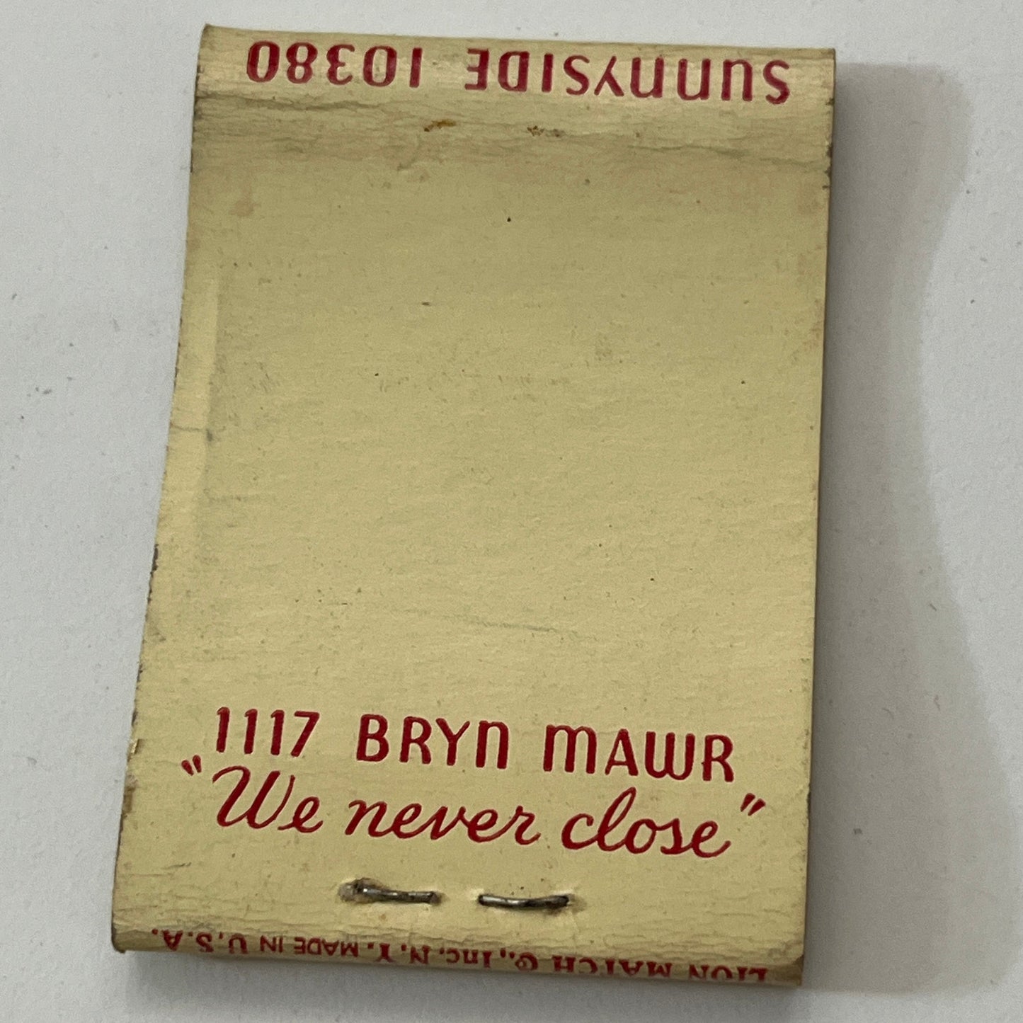 Lakeside Restaurant 1117 Bryn Mawr Vintage Matchbook Cover TB8-MB2-10