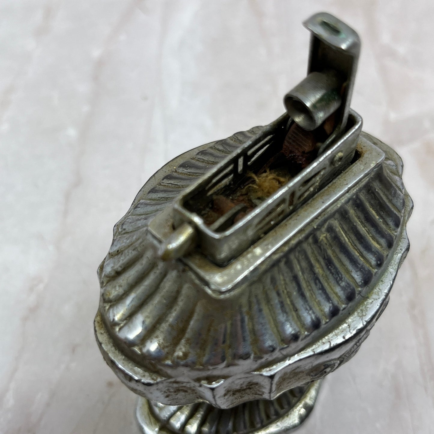 Vintage ASR American Safety Razor Occupied Japan Scallop Table Lighter TL29