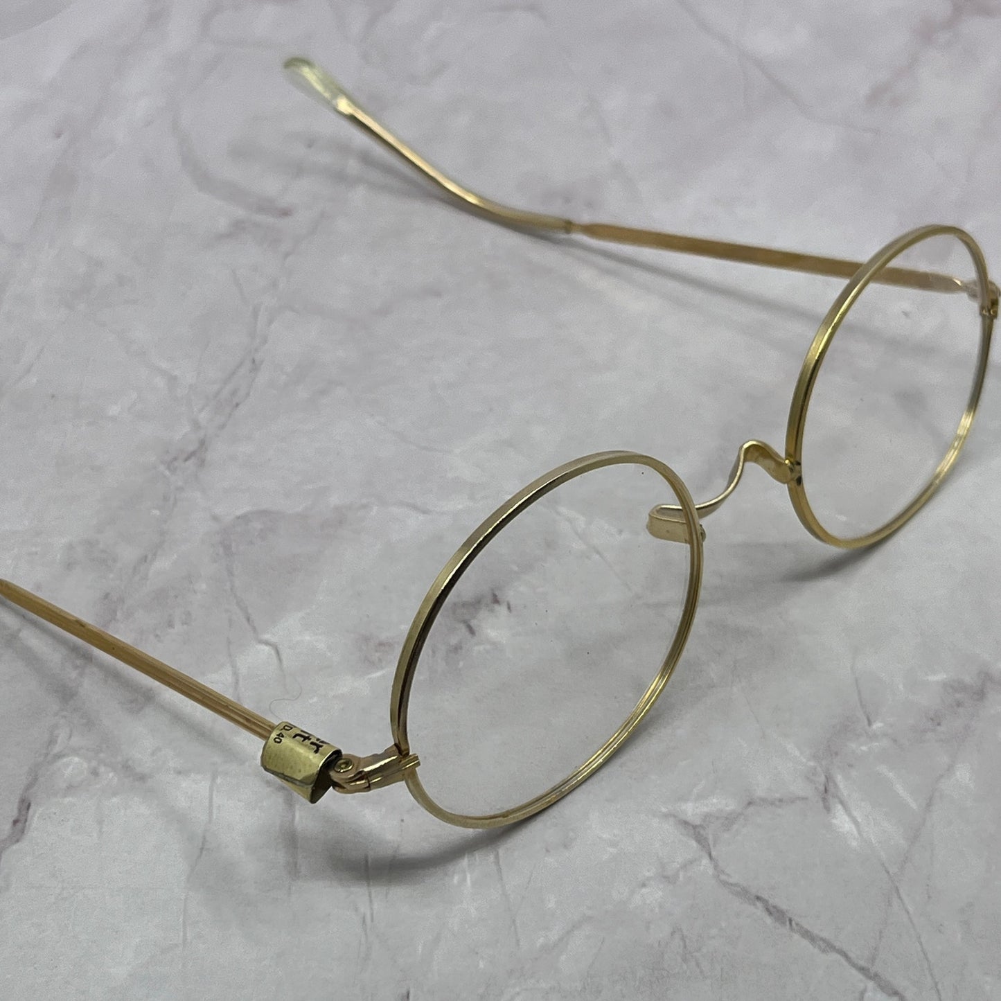 Vintage Foster Grant Gold Tone Oval Glasses New Unused NOS TC5-FG