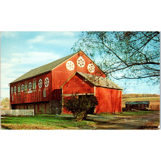 Amish Red Barn With Hex Signs Pennsylvania Dutch Country Postcard PD7