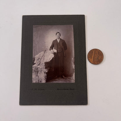 Young Man J.H. Iden Bourbon IN Antique Victorian CDV Card H4-2