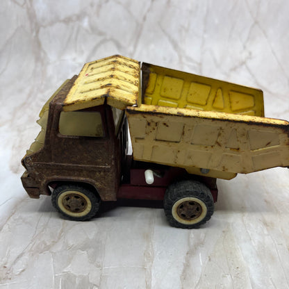MARX Toys Pressed Steel Red and Yellow Dump Truck Made in Japan 7."x3.5 TH5