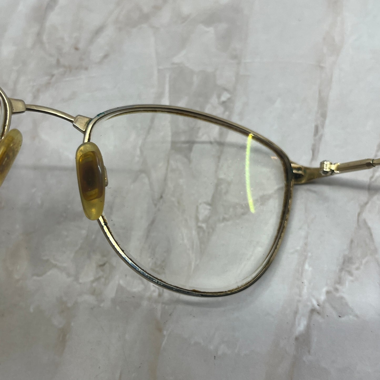 Vintage Wire Frame with Clip On Sunglasses Eyeglasses Frames TG7-G5-1