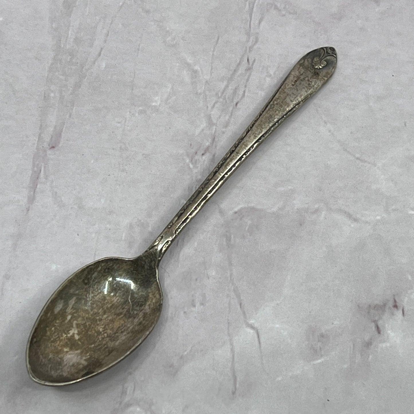Vintage Wm Rogers Exquisite Baby Spoon 4.25” Silver Plate SB7