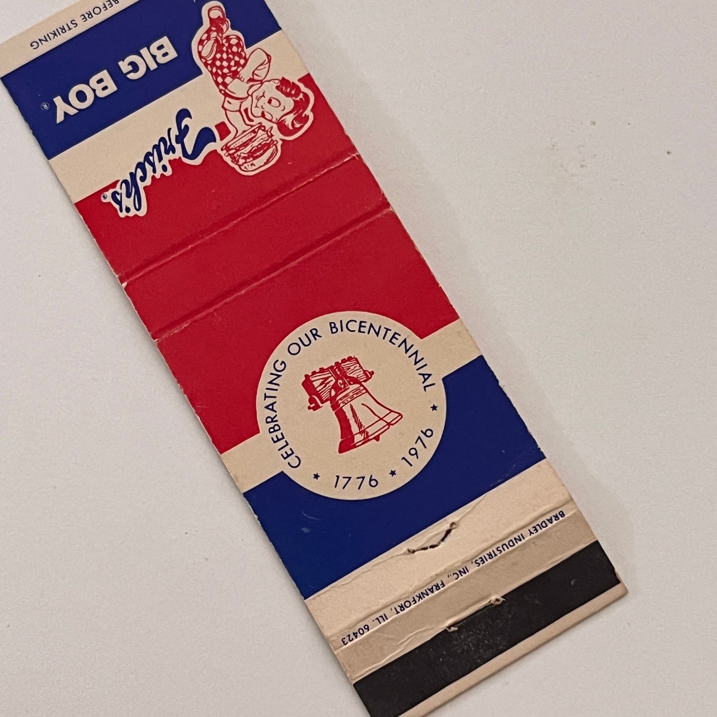 Frisch's Big Boy Restaurant 1976 Bicentennial Vintage Matchbook Cover TB6-MB2-2
