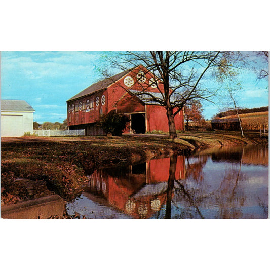 Amish Hex Sign on Red Barn Pennsylvania Dutch Country Postcard PD8