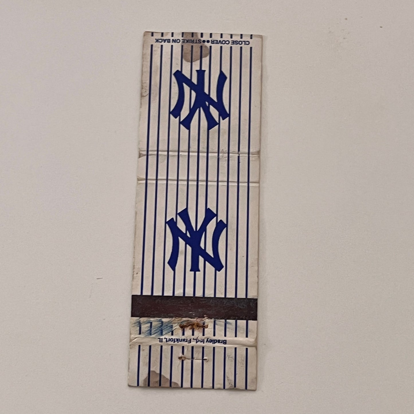 Yankees Clubhouse Tonawanda NY Vintage Matchbook Cover TB6-MB2-2