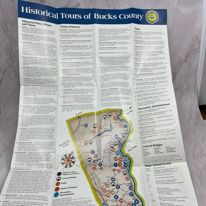 1970s Bucks County Pennsylvania Travel Guide and Fold Out Map TH9-TM2