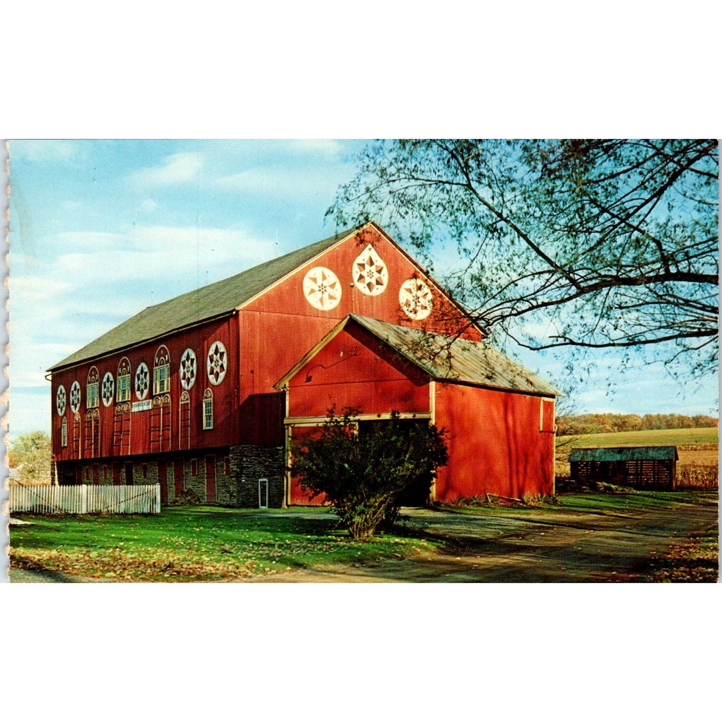 Amish Hex Sign Red Barn Pennsylvania Dutch Country Postcard PD8