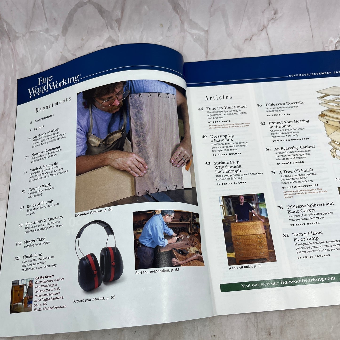 Contemporary Cherry Cabinet - Dec 2001 No 152 - Fine Woodworking Magazine M34