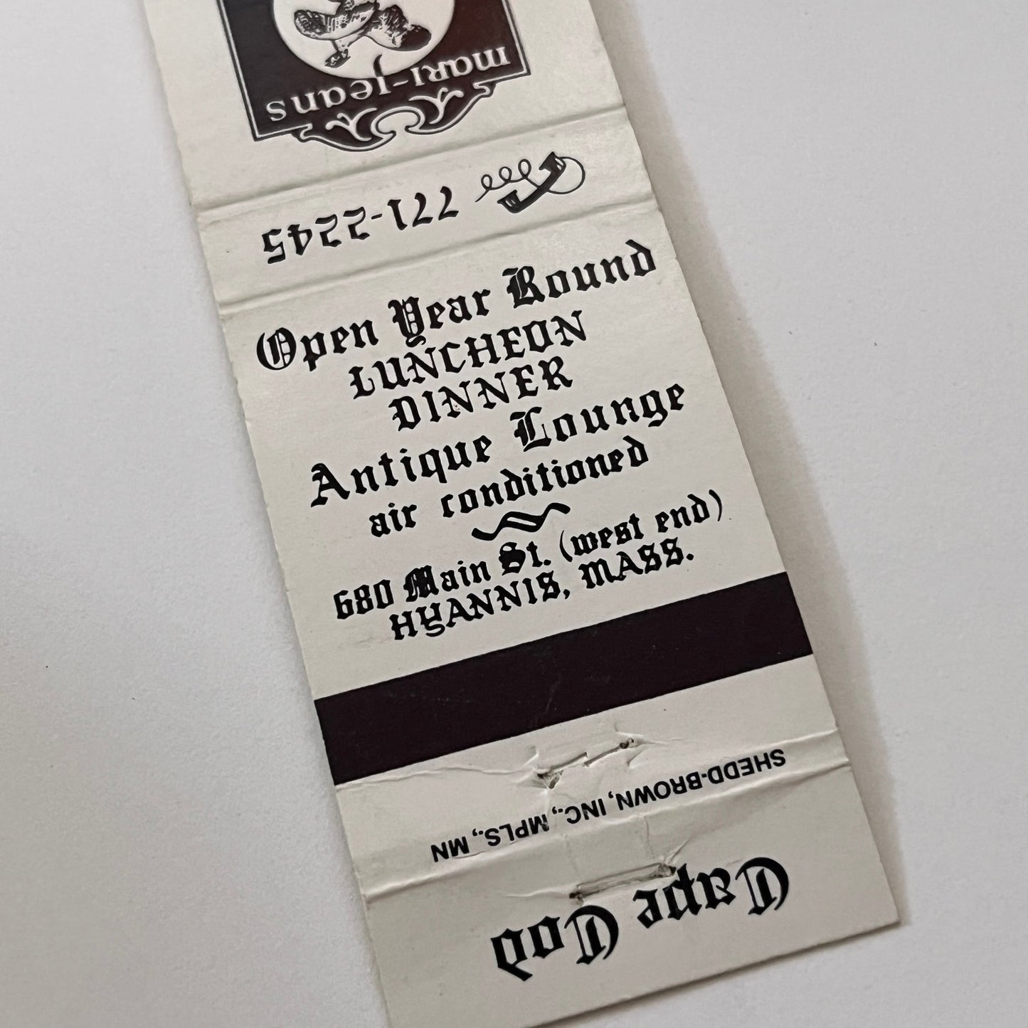 Mari-Jeans Restaurant Hyannis MA Vintage Matchbook Cover TB6-MB2-1