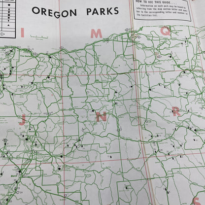 1983 Monmouth Illinois Maple City Fold Out Map and Travel Brochure TI8-S3