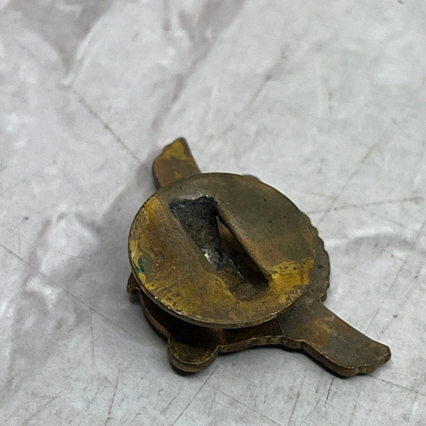 Vintage WWII US Naval Reserve USNR Pin Eagle Anchor Rope Screw Back Hat Pin SE5