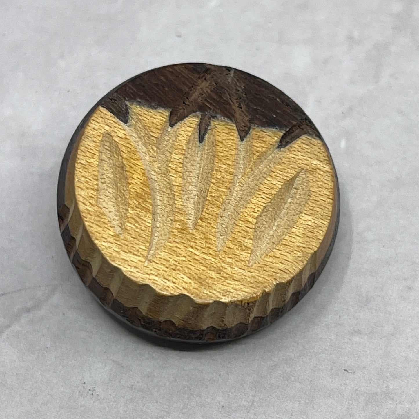 Vintage 2 Tone Carved Wood Black and Tan Button 1" SE2