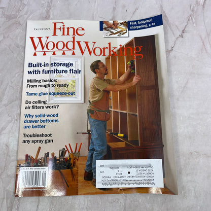 Built-In Storage - Aug 2010 No 213 - Taunton's Fine Woodworking Magazine M34