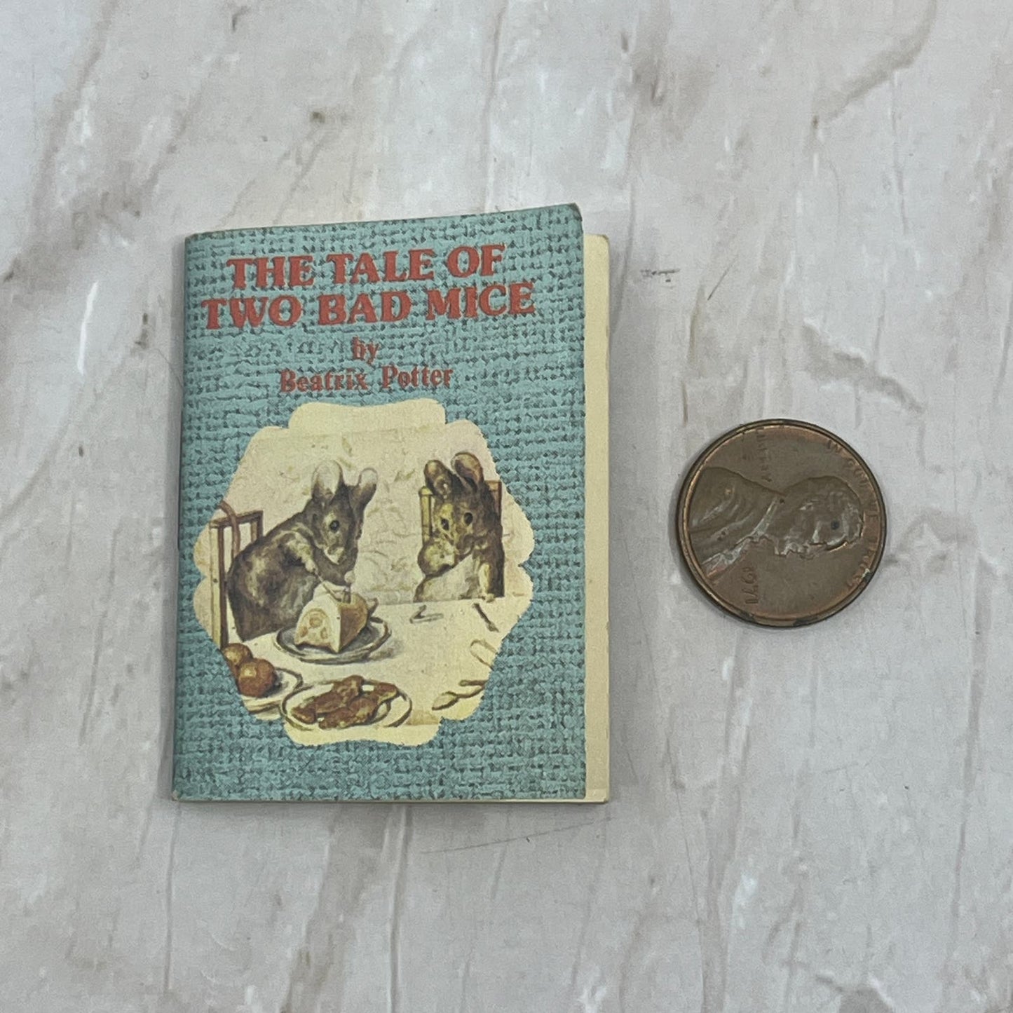 Vintage Beatrix Potter Miniature Tiny Book - The Tale of Two Bad Mice SB8