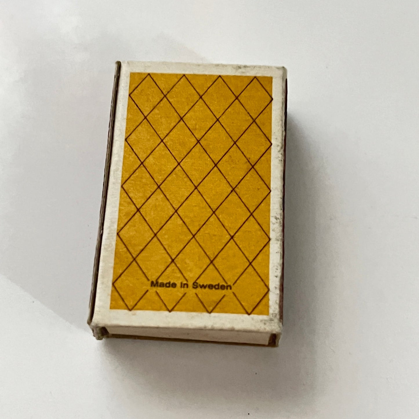 Behla's Bath Room Brown Port Mayfair Milwaukee WI Vintage Matchbox SF4-M1