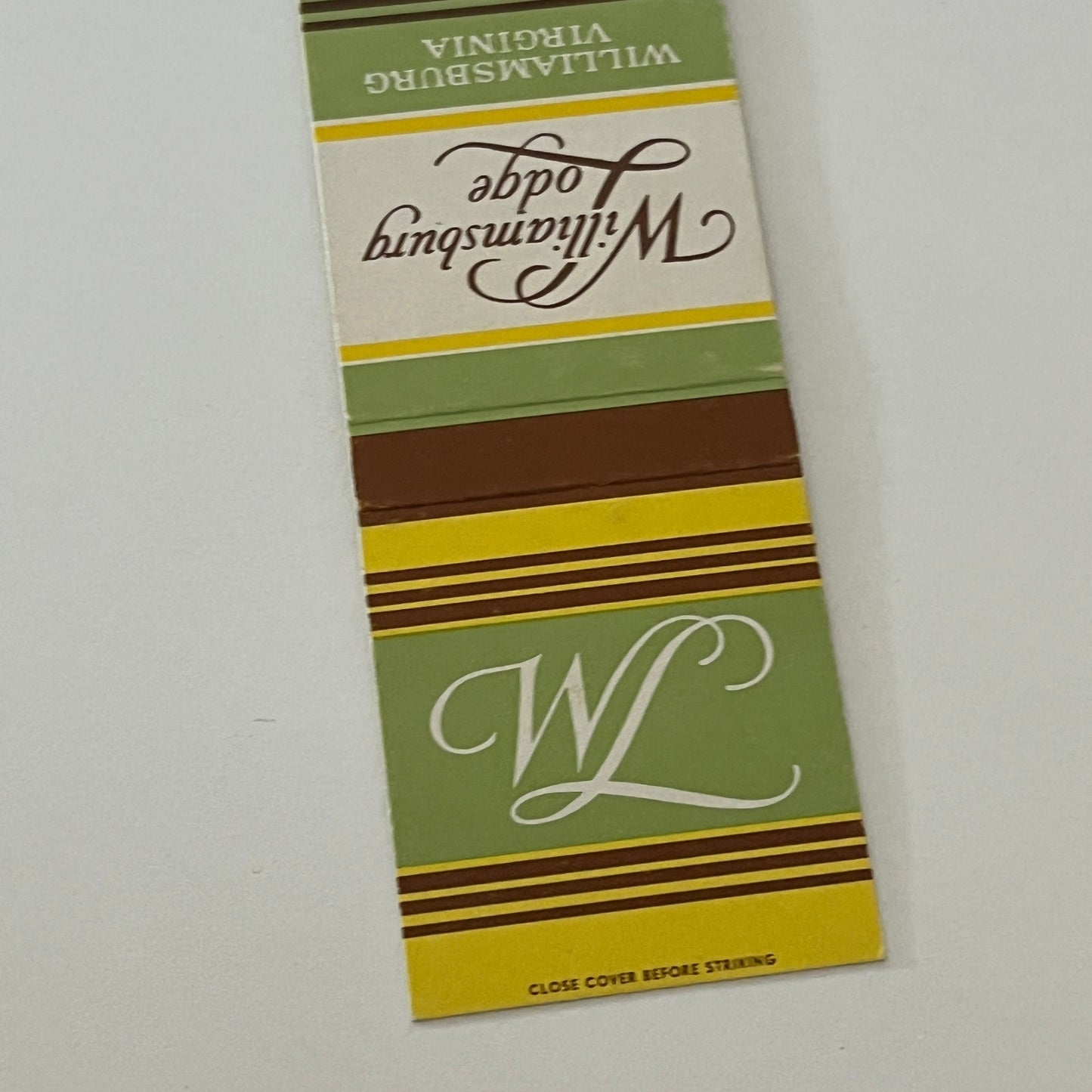 Williamsburg Lodge Virginia Matchbook Cover TB6-MB2-4