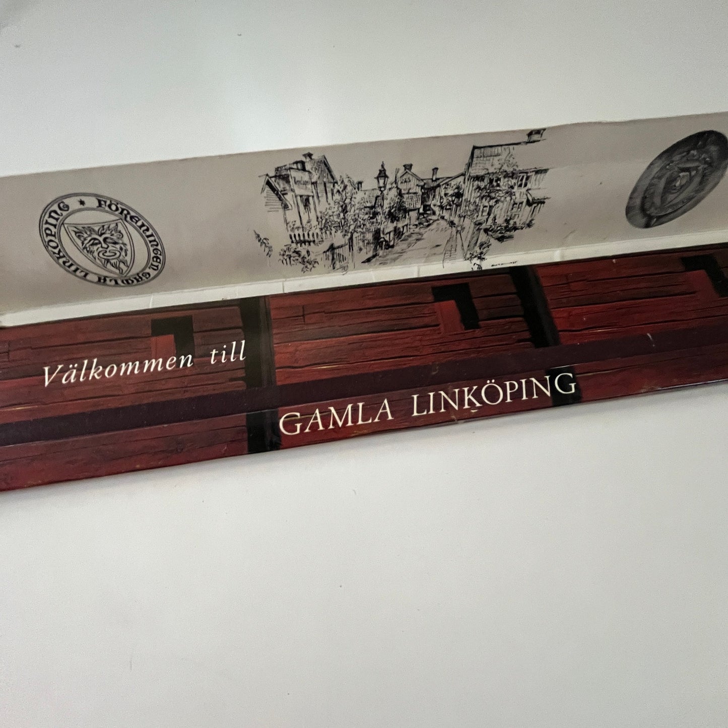 Gamla Linköping Super-Long 11" Souvenir Vintage Matchbook TB7