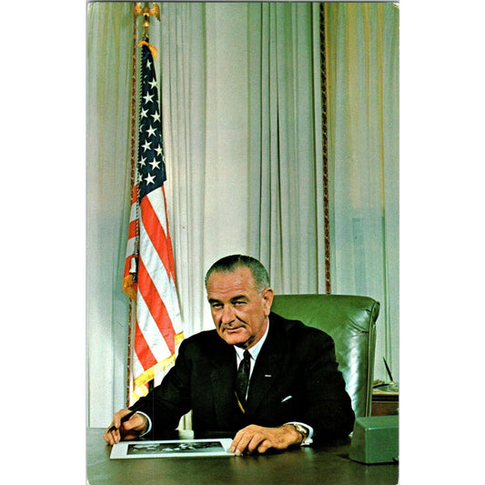 President Lyndon B. Johnson Portrait Vintage Postcard PC15