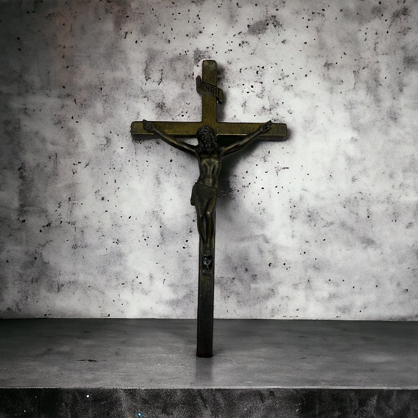 Vintage Lovell Mfg Inc Williams Bay WI Metal Crucifix Jesus Cross 11x6 TD5