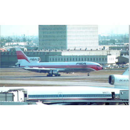 Pacific Southwest Airlines Lockheed L-1011 Vintage Postcard PC18