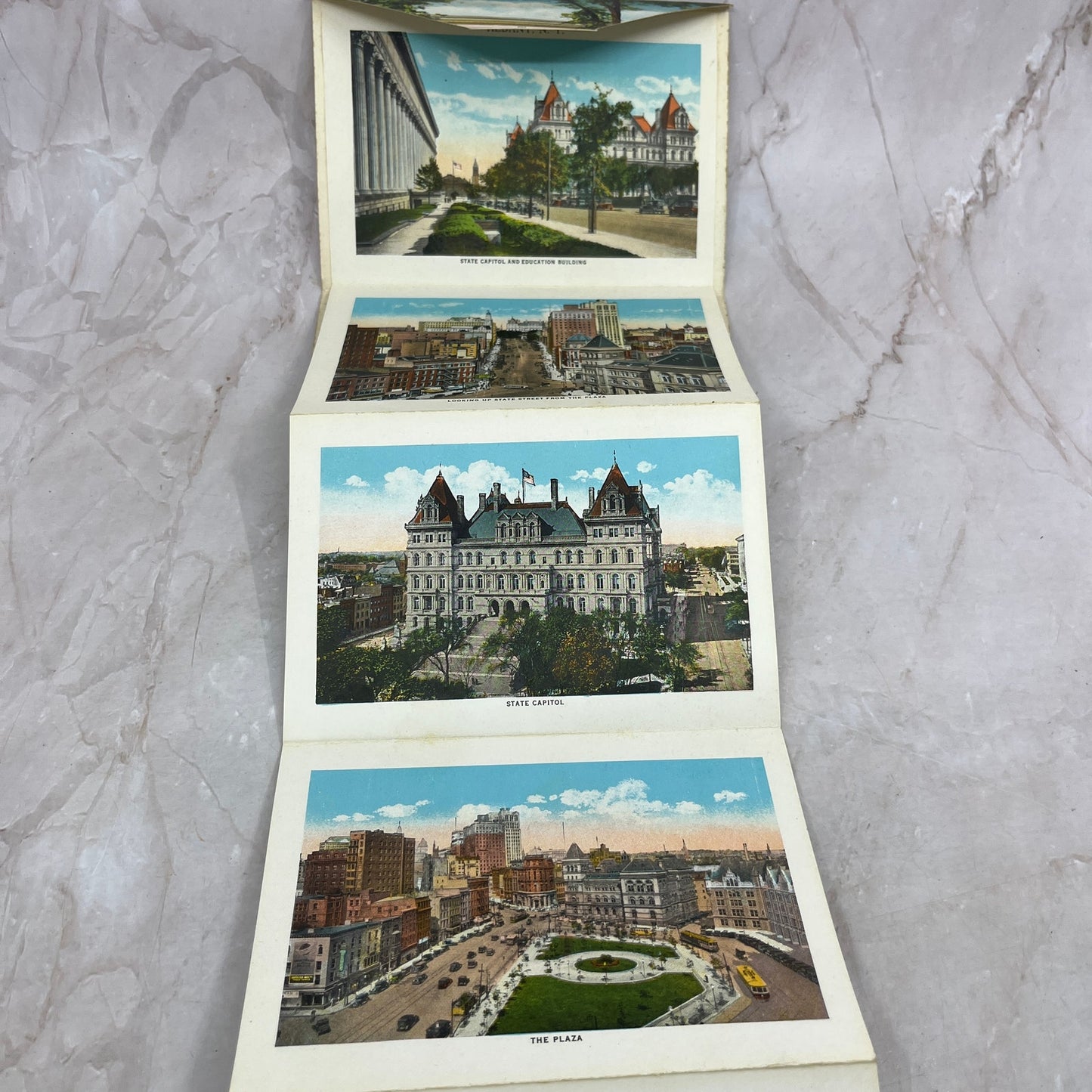 Vintage Albany New York Souvenir Postcard Book P9-1