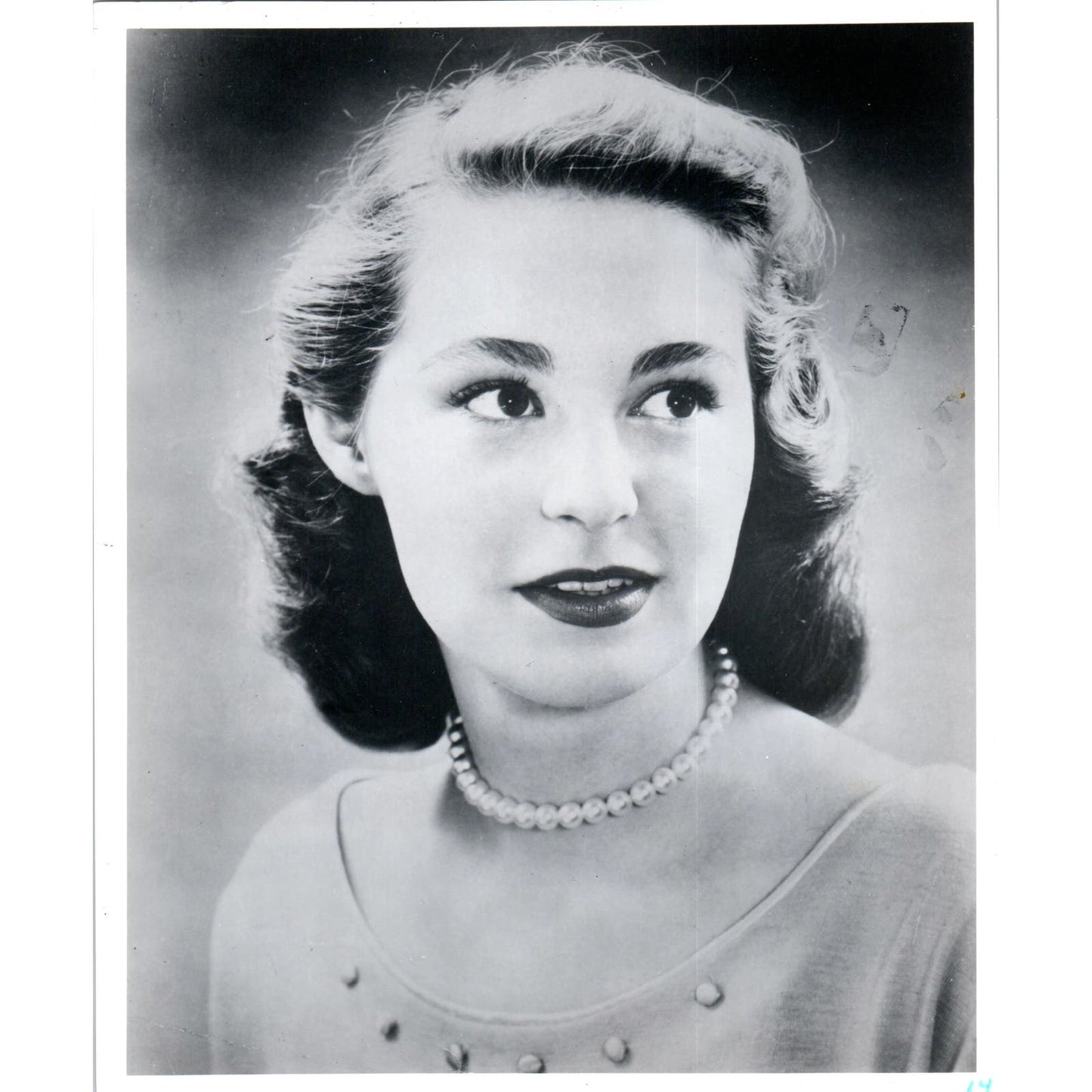 Joan Kennedy Senior Picture Manhattanville College 8x10 Original Press Photo D1P