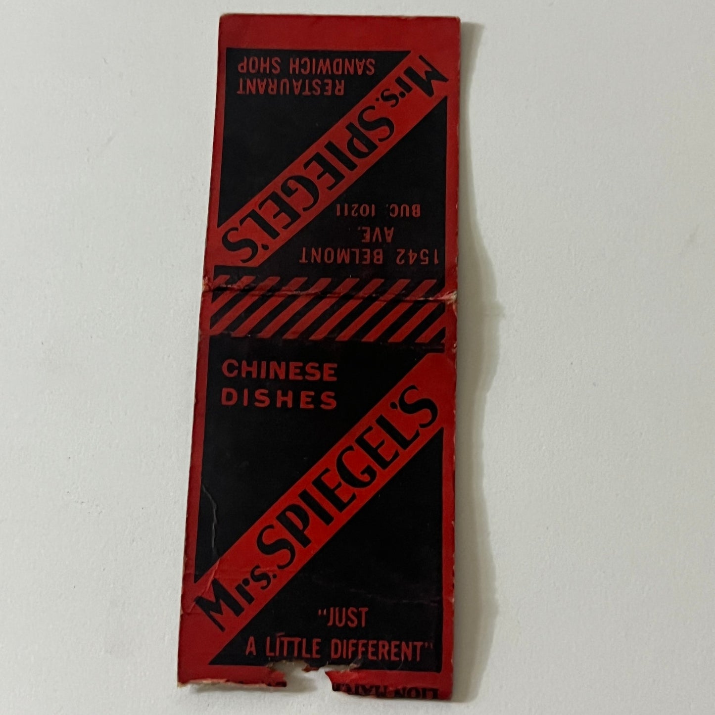Mrs Spiegels Chinese Dishes 1542 Belmont Ave Vintage Matchbook TB6-MB2-11