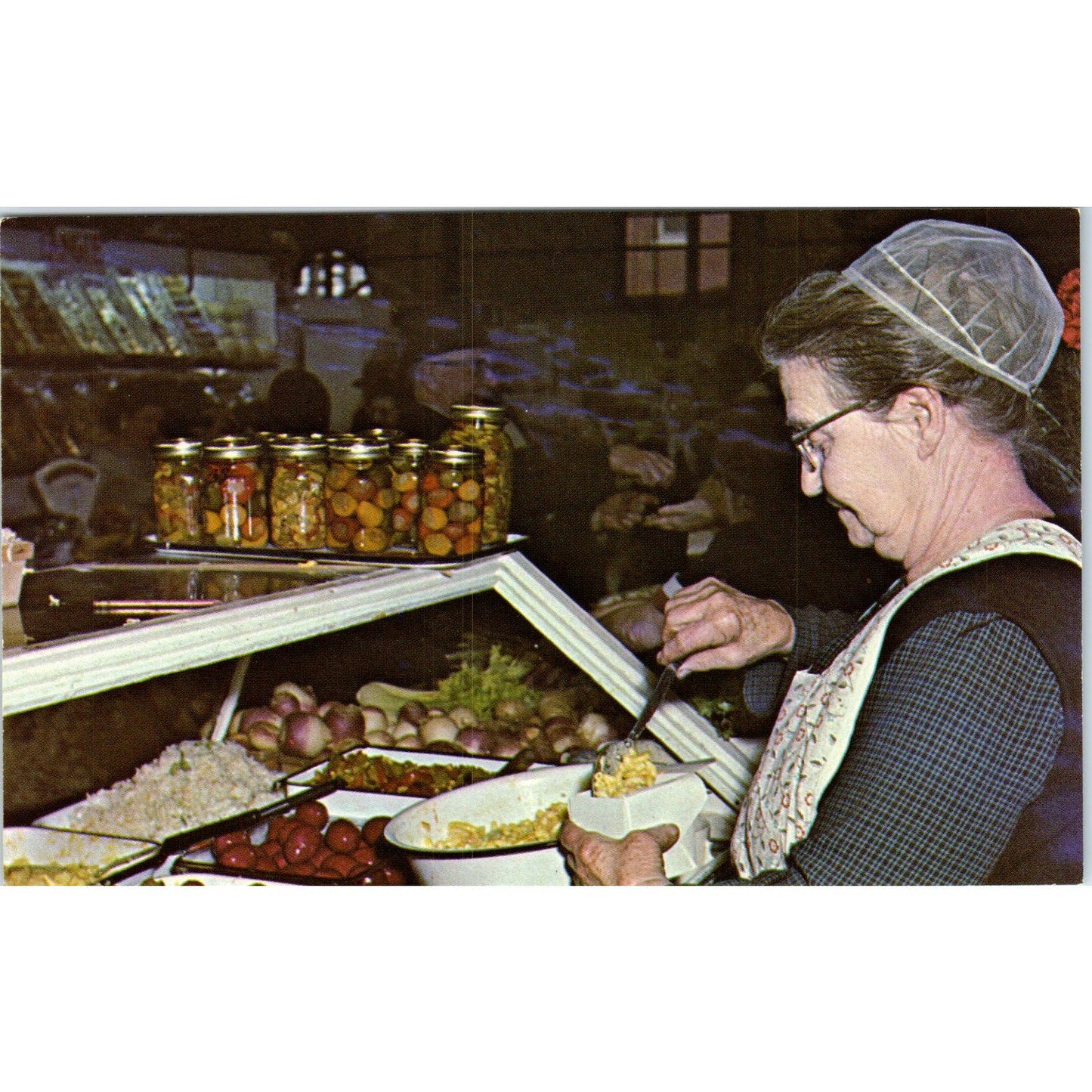Leb' Wohl Mennonite Woman Pennsylvania Dutch Country Vintage Postcard PD5
