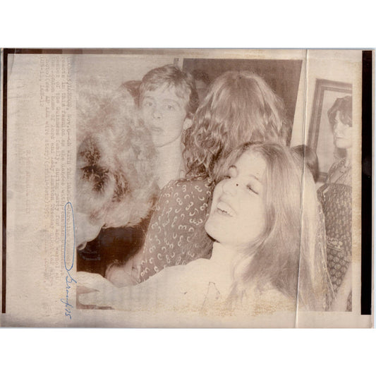 Caroline Kennedy Dances With Jonathan Guinness 1975 8x10 Press Photo D1-P