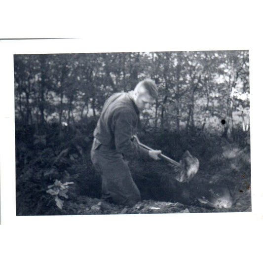 US Soldier Ted Digging a Hole Postwar Germany c1954 Army Photo AF1-AP7
