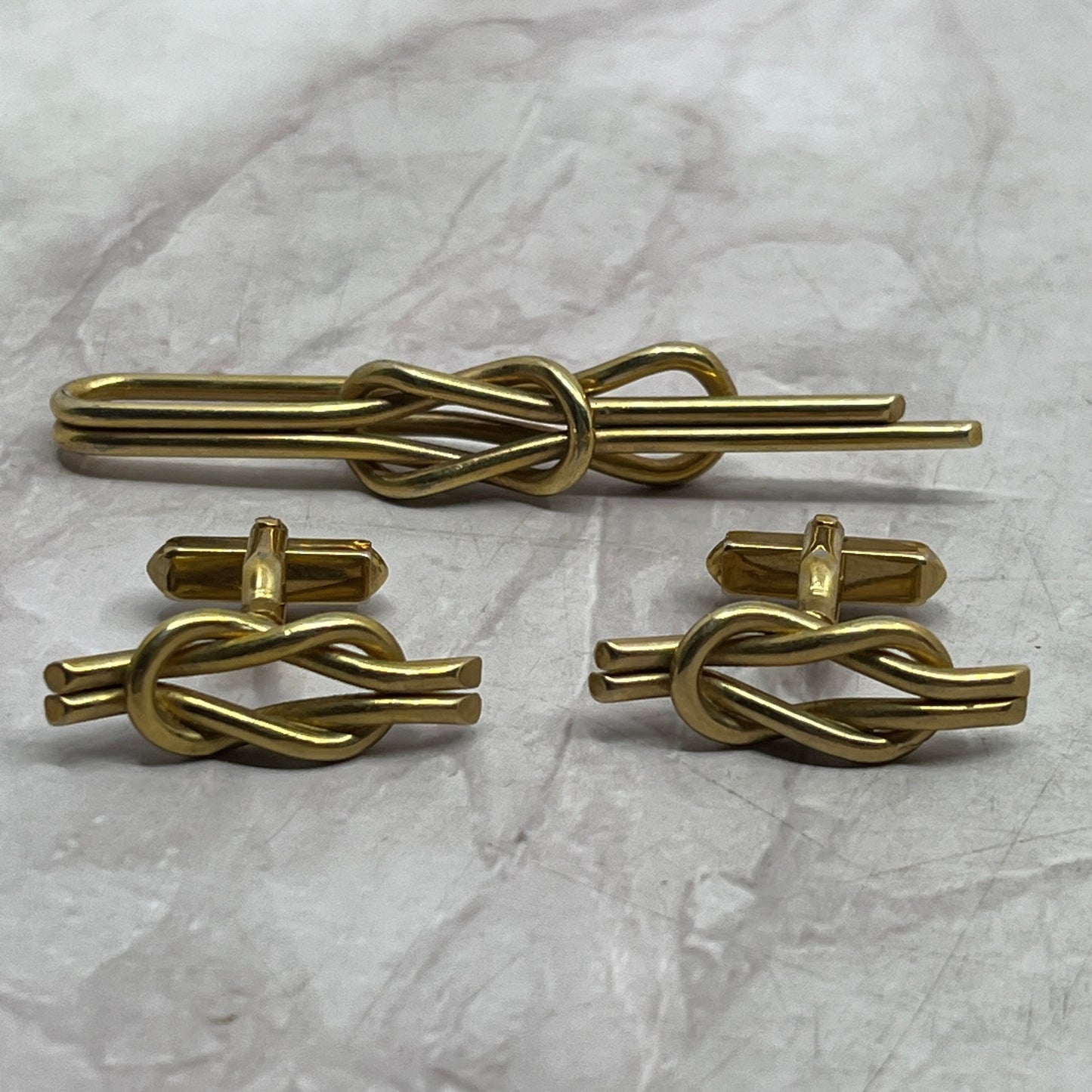 Vintage Swank MCM Mod Lover's Knot Gold Tone Cufflinks & Tie Bar Set SE5