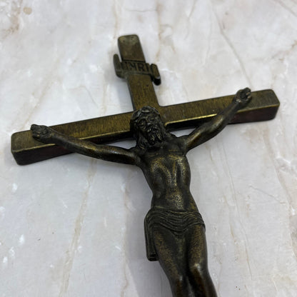 Vintage Lovell Mfg Inc Williams Bay WI Metal Crucifix Jesus Cross 11x6 TD5