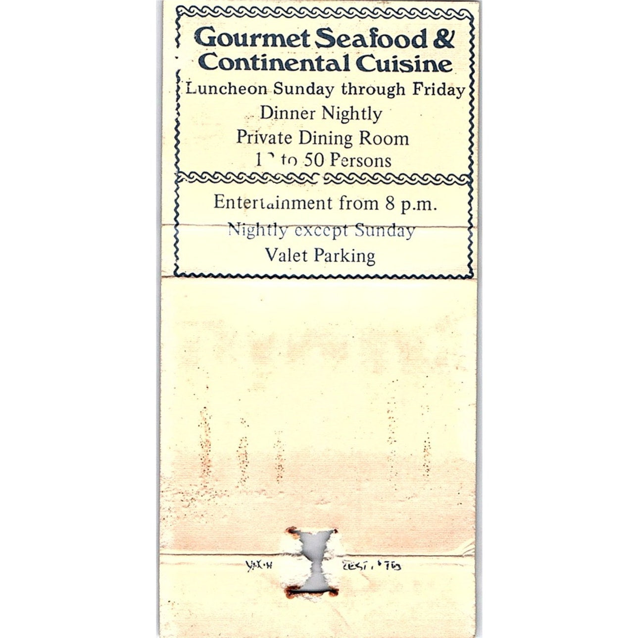 Yacht Harbor Towers Restaurant Waikiki HI Vintage Matchbook MM5-8