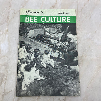 1970 March Gleanings in Bee Culture Magazine Bees Beekeeping Honey TD7