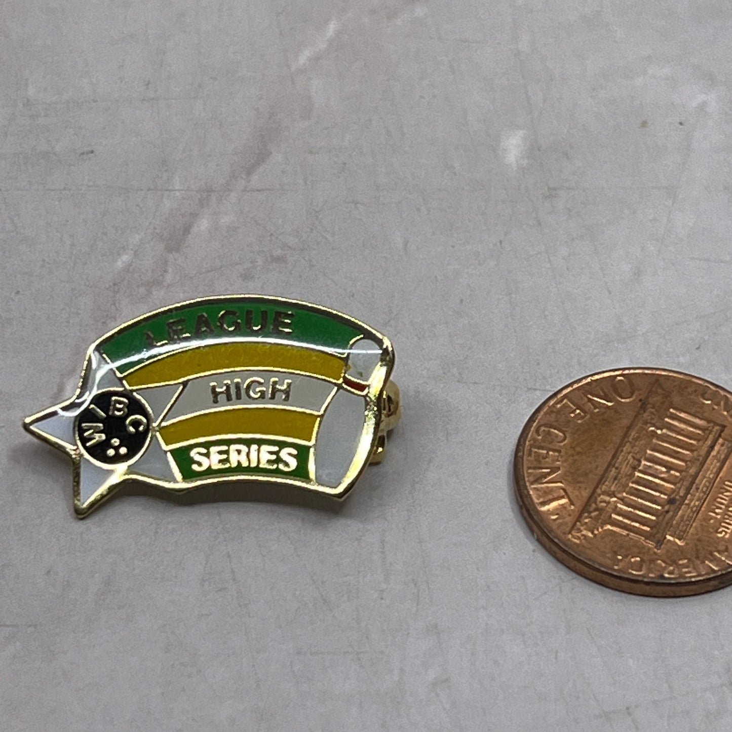 Vintage WIBC Bowling Green/Yellow League High Series Enamel Pin Pinback SF4