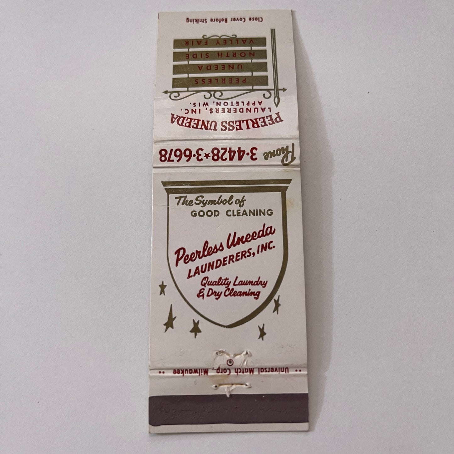 Peerless Uneeda Launderers Inc Appleton WI Vintage Matchbook Cover TB6-MB2-1