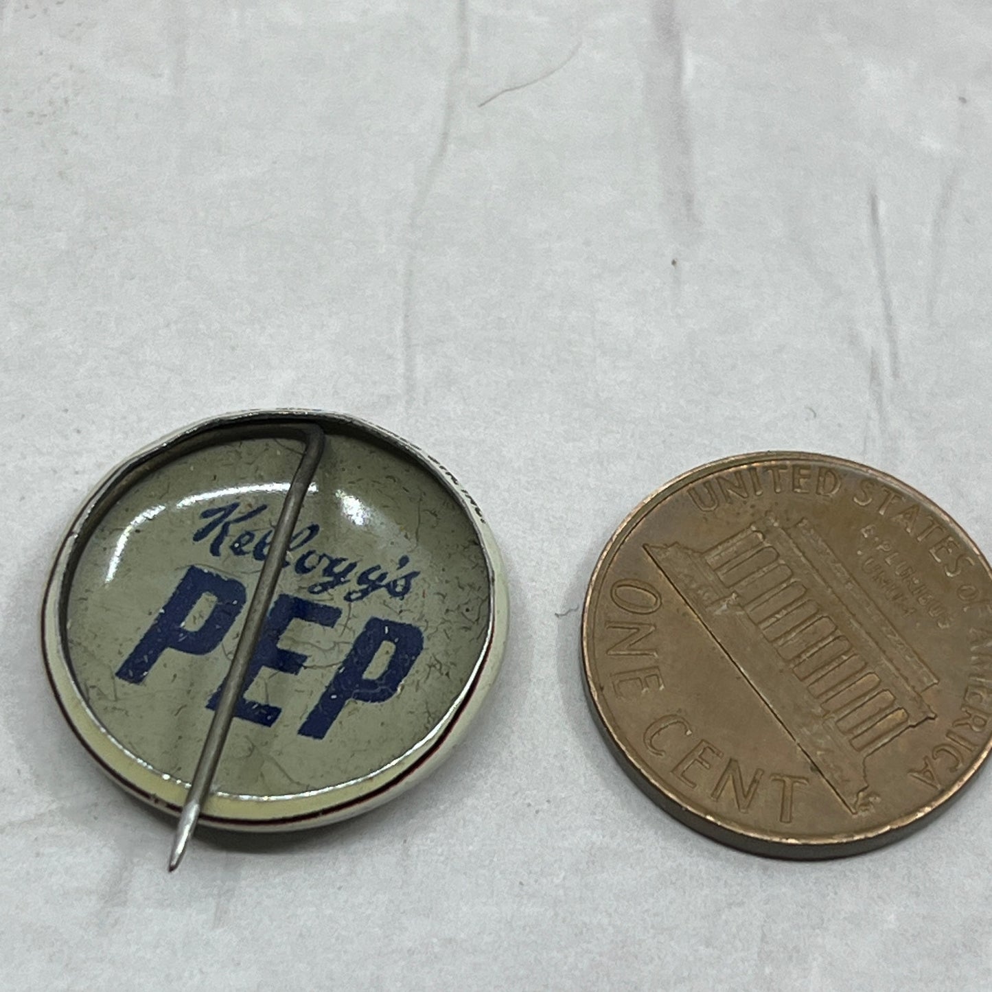 1946 Kellogg's Pep Pin Mac Comic Strip Pinback Button Cereal Premium SE2