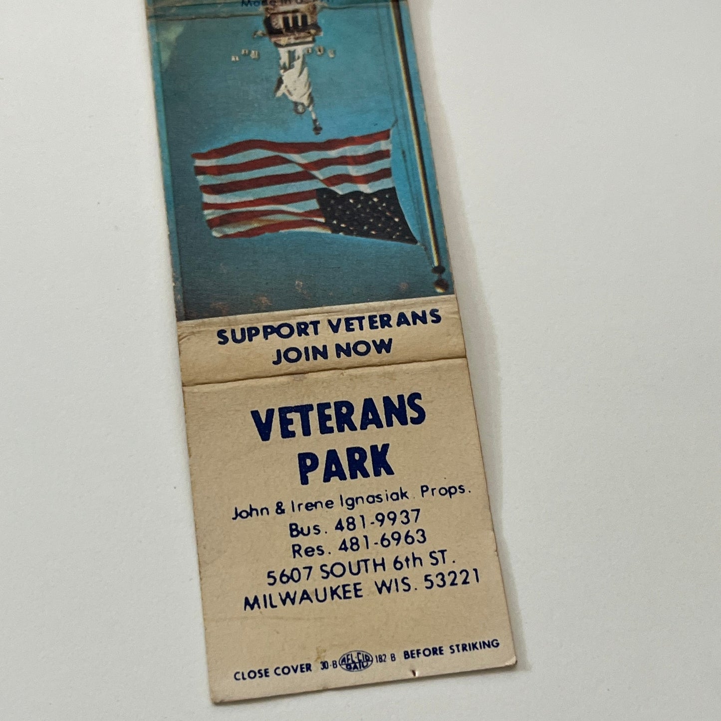 Veterans Park John & Irene Ignasiak Milwaukee Vintage Matchbook Cover TB6-MB1-14
