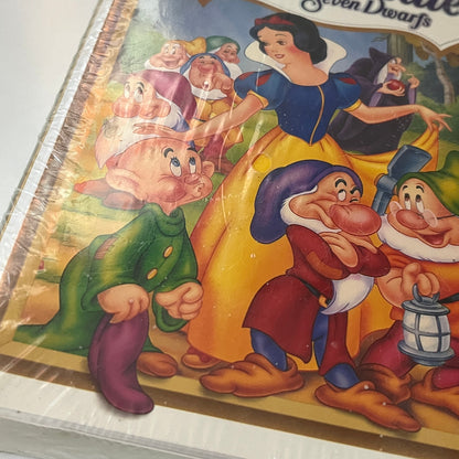 Disney's Snow White Masterpiece VHS 1st Edition ISBN: 1-55890-641-X TK3