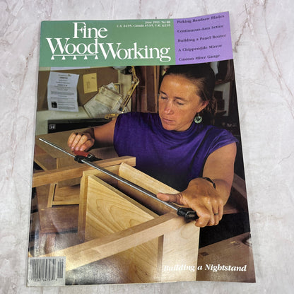 Building a Nightstand - Jun 1991 No 88 - Taunton's Fine Woodworking Magazine M34