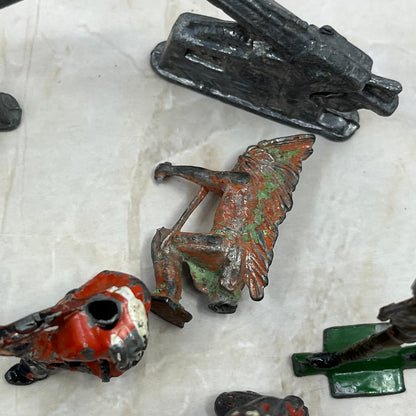 Huge Lot of Vintage Lead Metal Toy Soldiers and Artillery TD5