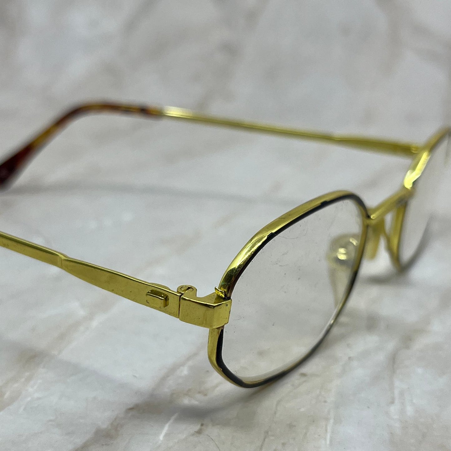 Vintage Oval Tortoise & Gold Tone Sunglasses Eyeglasses Frames TE9-G2-12