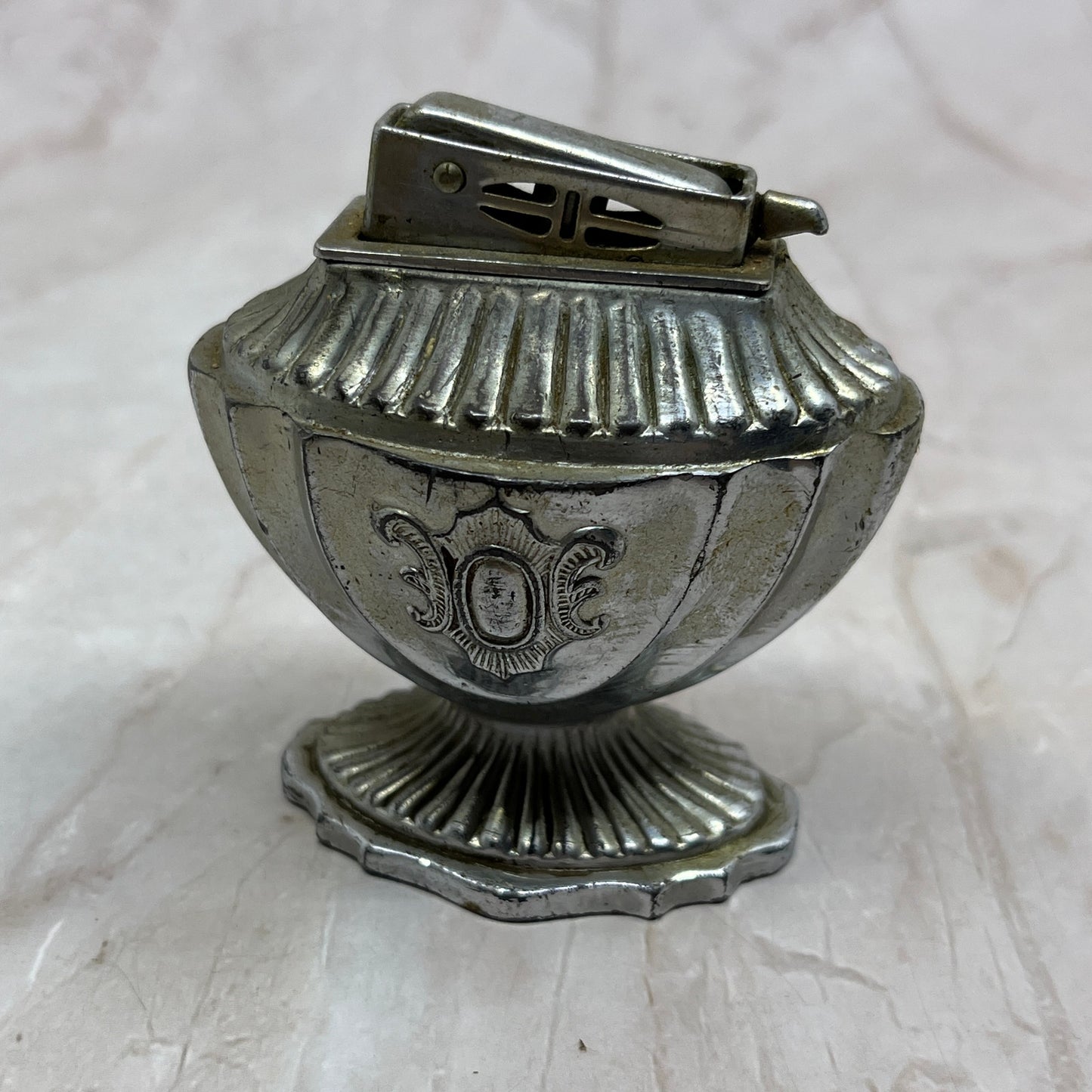 Vintage ASR American Safety Razor Occupied Japan Scallop Table Lighter TL29