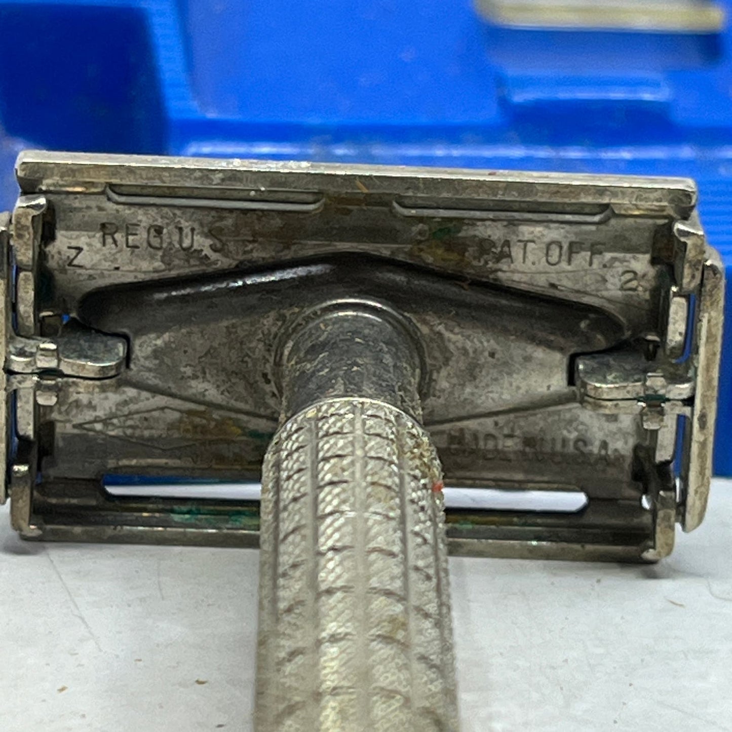 Vintage Gillette Double Edge Safety Razor with Blue Case TI9