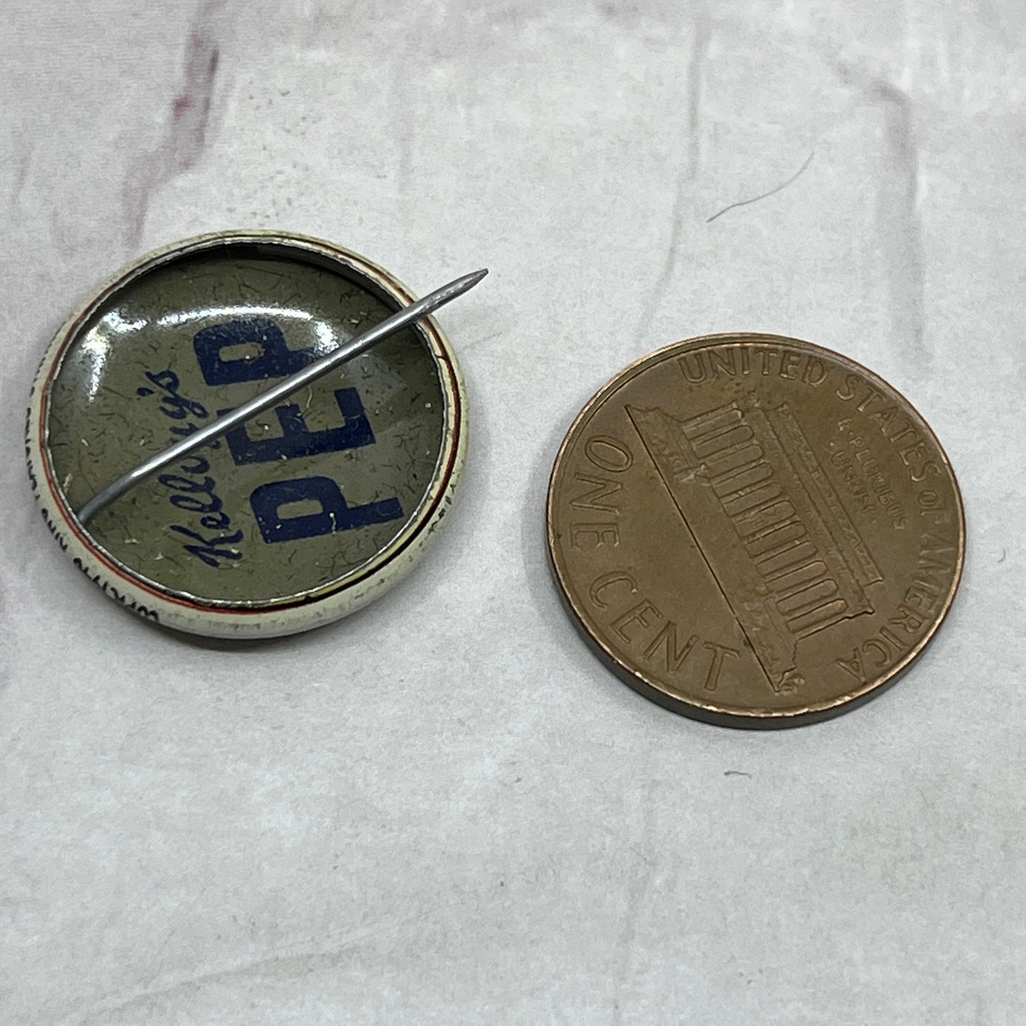 1946 Kellogg's Pep Pin The Captain Comic Strip Pinback Button Cereal Premium SE2